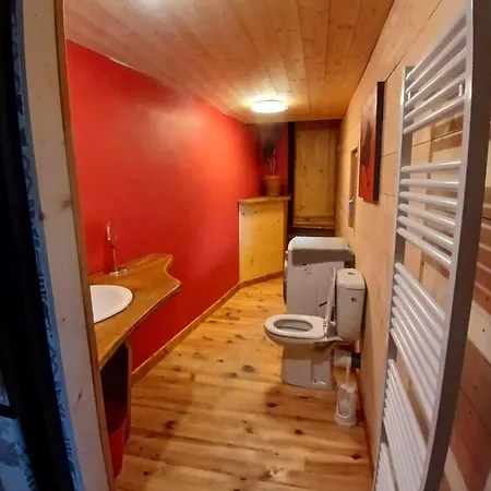Apparemment Spacieux Apartamento Massat